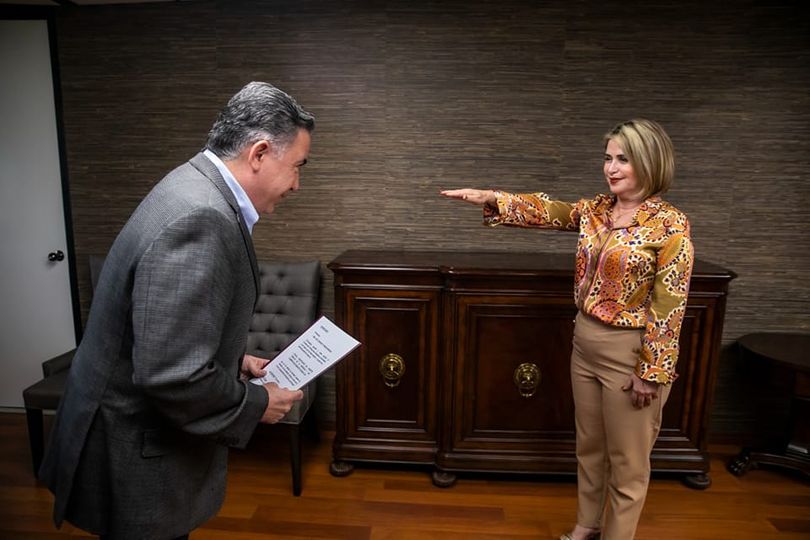 Nombran a Rosario Torres como oficial del Registro Público de la Propiedad y el Nombran a Rosario Torres como oficial del Registro Público de la Propiedad y el