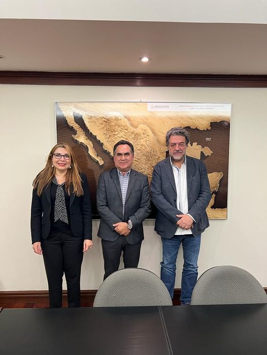 Rector da seguimiento a la gestión de recursos para el fortalecimiento instituci Rector da seguimiento a la gestión de recursos para el fortalecimiento instituci