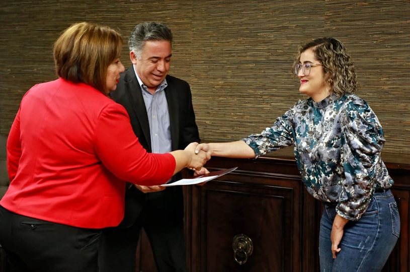 Rinde protesta Adriana Ahumada como nueva Coordinadora Jurídica de SEBIDES Rinde protesta Adriana Ahumada como nueva Coordinadora Jurídica de SEBIDES