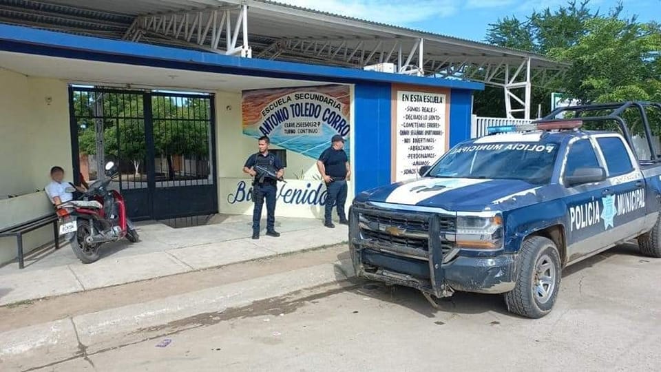 SUSPENDEN CLASES EN SECUNDARIA DE VALLE BONITO POR AMENAZAS DE TIROTEO SUSPENDEN CLASES EN SECUNDARIA DE VALLE BONITO POR AMENAZAS DE TIROTEO