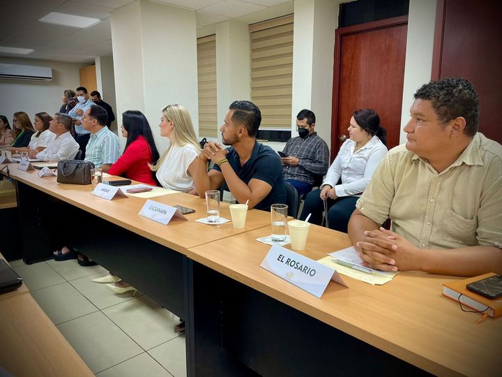 *Se reúne titular de Sectur con la Comisión de Turismo del Congreso del Estado* *Se reúne titular de Sectur con la Comisión de Turismo del Congreso del Estado*
