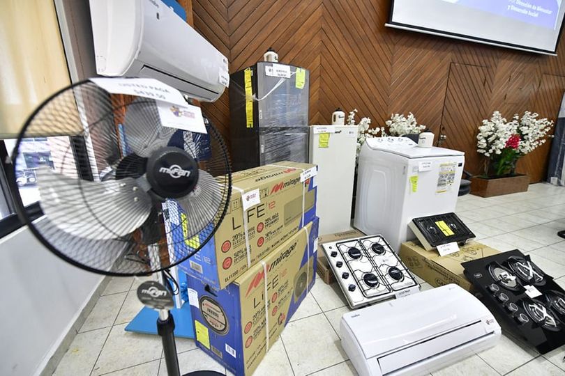 *Bienestar Social ha invertido 6 millones de pesos en apoyos y programas sociale *Bienestar Social ha invertido 6 millones de pesos en apoyos y programas sociale