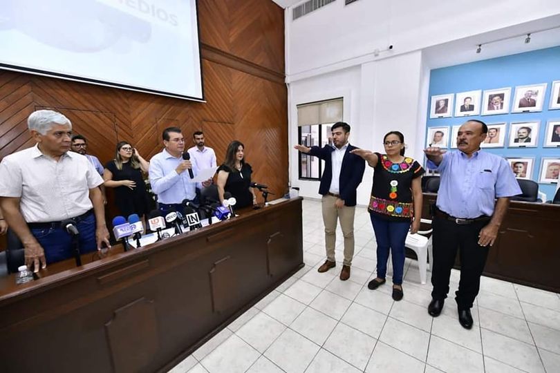 El Presidente Municipal de Mazatlán, Edgar González Zatarain, entregó nombramie El Presidente Municipal de Mazatlán, Edgar González Zatarain, entregó nombramie