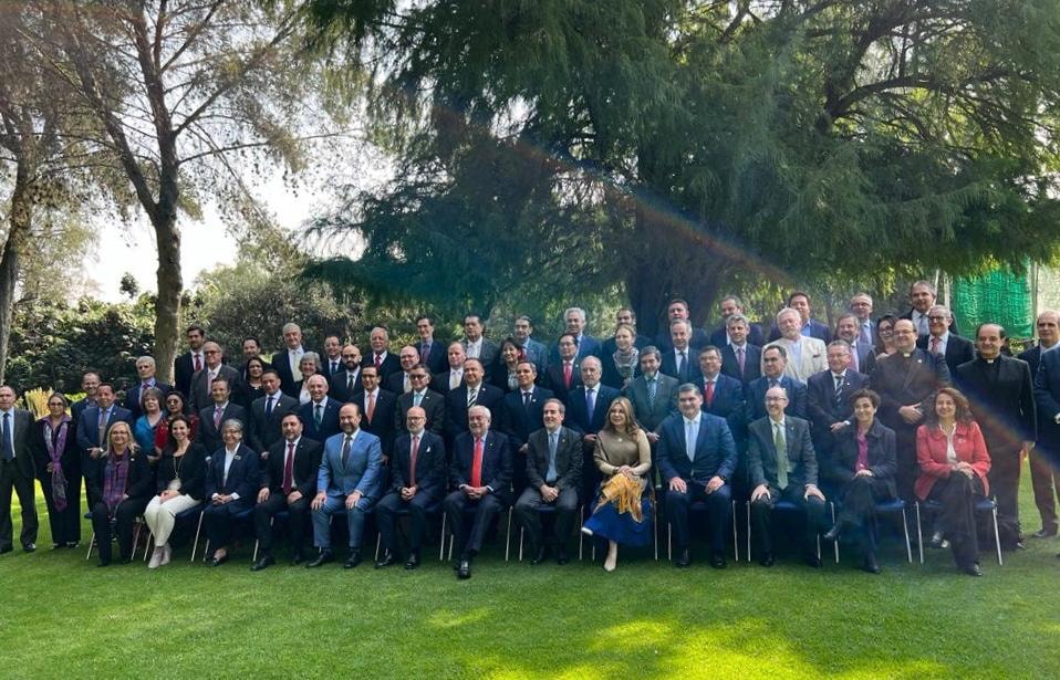 El doctor Madueña Molina forma parte del Encuentro de Rectores México de Univers El doctor Madueña Molina forma parte del Encuentro de Rectores México de Univers