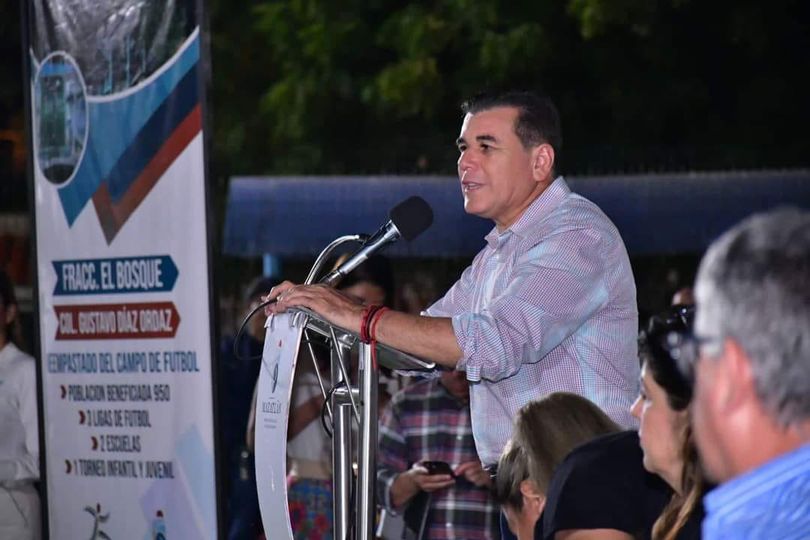 *Entrega Alcalde rehabilitación del campo de futbol 7 del Fraccionamiento Esmera *Entrega Alcalde rehabilitación del campo de futbol 7 del Fraccionamiento Esmera