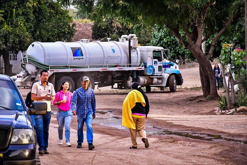 *Gobierno Municipal visita y atiende a los habitantes de Puerta de Canoas* *Gobierno Municipal visita y atiende a los habitantes de Puerta de Canoas*