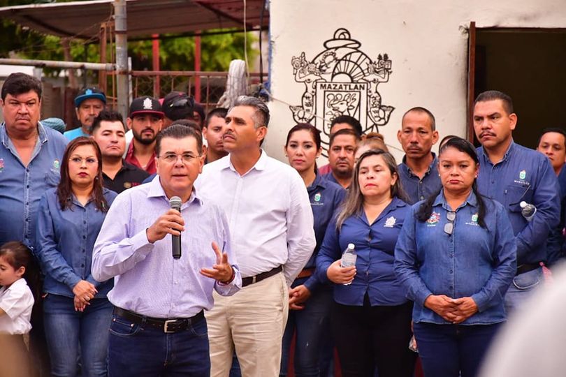 *Visita alcalde, Edgar González Zatarain, campamento de parques y jardines en el *Visita alcalde, Edgar González Zatarain, campamento de parques y jardines en el
