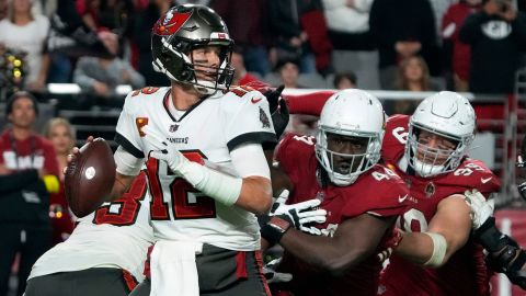 Brady y los Buccaneers ahora juegan contra los Carolina Panthers el día de Año Nuevo.