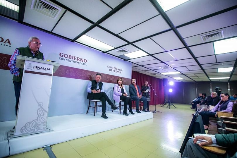*Rebasa la Unipol la cifra de 800 alumnos en su matrícula* *Rebasa la Unipol la cifra de 800 alumnos en su matrícula*