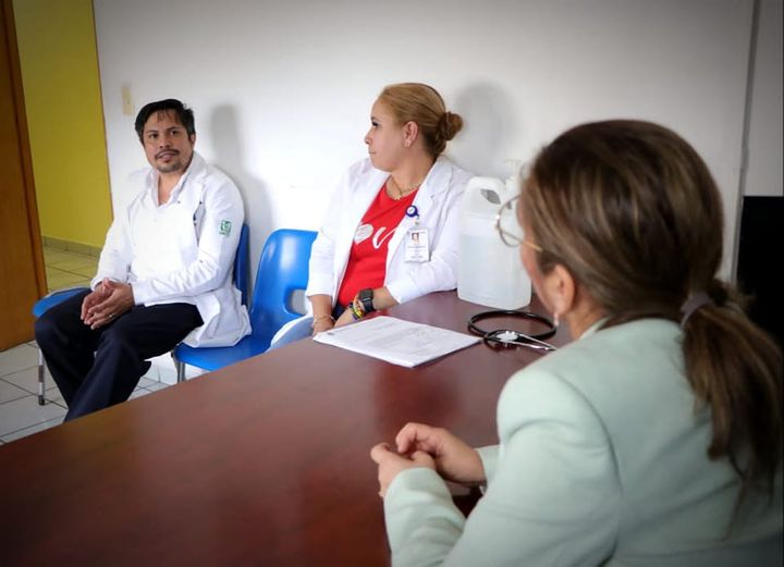 *Directora de Servicios Médicos recorre Hospital Municipal y saluda al personal. *Directora de Servicios Médicos recorre Hospital Municipal y saluda al personal.