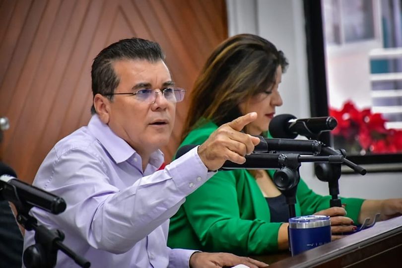 *Aprueba Cabildo otorgar facultades administrativas a los directores municipales *Aprueba Cabildo otorgar facultades administrativas a los directores municipales