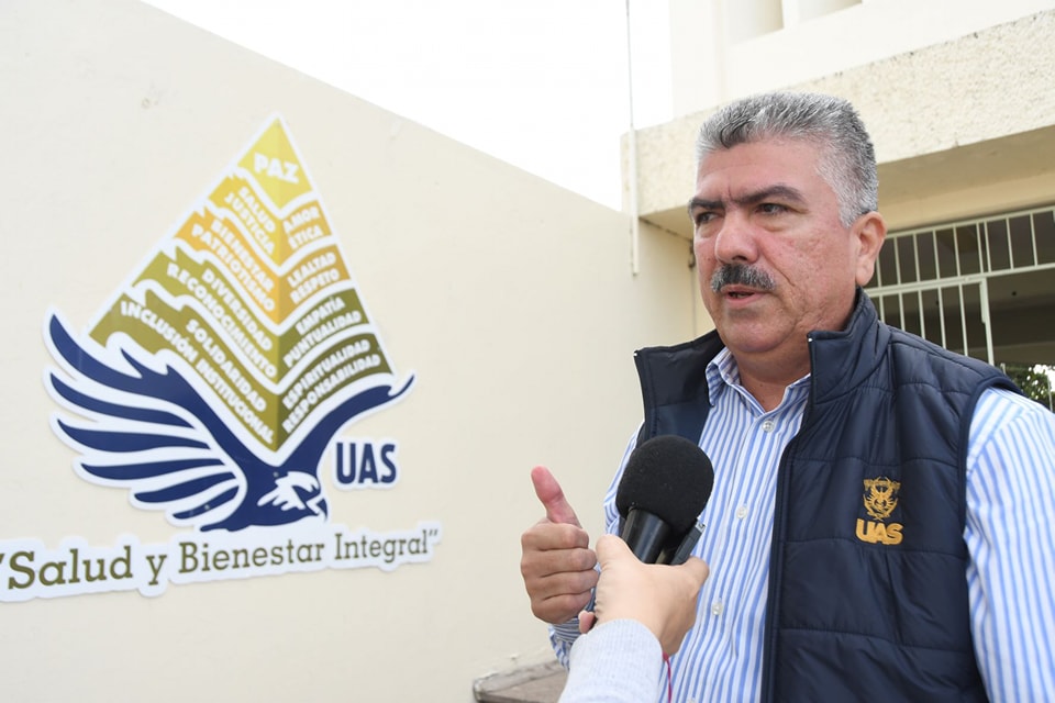 Ofrecen curso de preparación para bachilleres que presentarán el Examen de Admis Ofrecen curso de preparación para bachilleres que presentarán el Examen de Admis