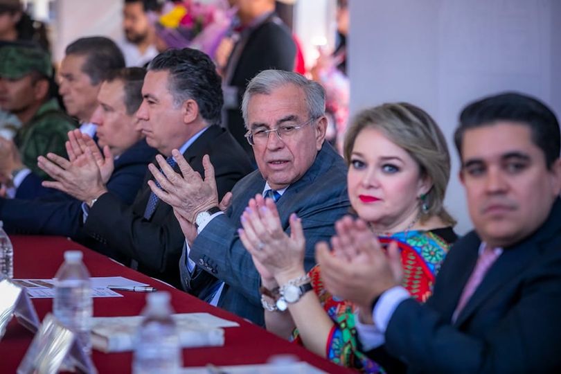 Rocha entrega la medalla “Agustina Ramírez” a una luchadora social indígena Rocha entrega la medalla “Agustina Ramírez” a una luchadora social indígena