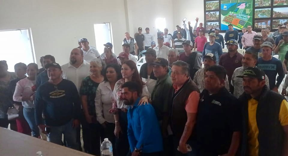 *Sedectur y Secretaría de Pesca se reunieron con integrantes de cooperativas de *Sedectur y Secretaría de Pesca se reunieron con integrantes de cooperativas de