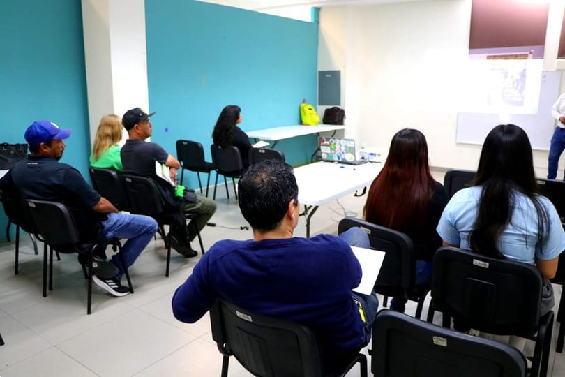*Monitores ambientales listos, para trabajar con Ecología* *Monitores ambientales listos, para trabajar con Ecología*