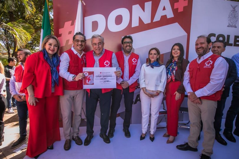 Rocha pone en marcha la Colecta de la Cruz Roja Sinaloa Rocha pone en marcha la Colecta de la Cruz Roja Sinaloa
