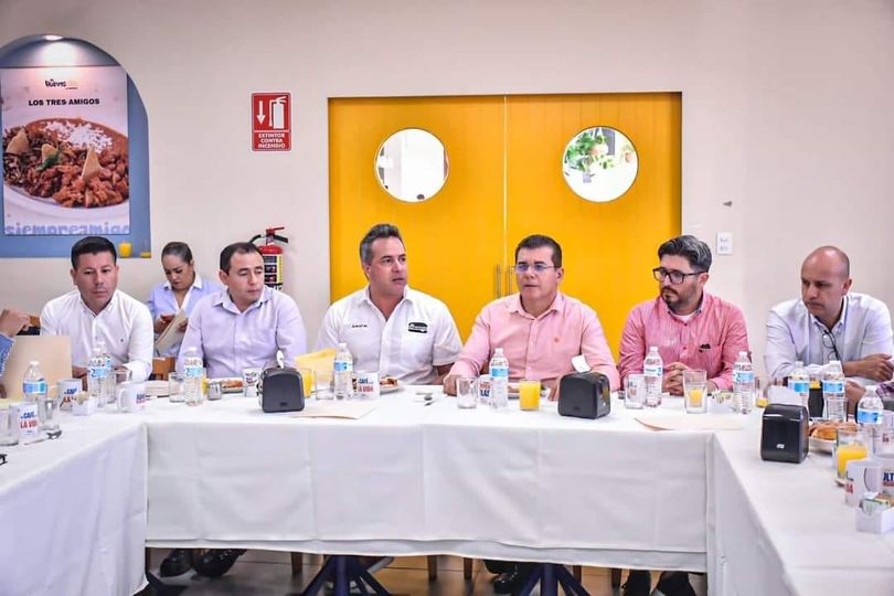 Gobierno Municipal y sector restaurantero trabajarán juntos por Mazatlán.*