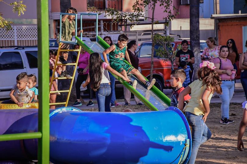 *»Agradezco a Edgar González por los juegos infantiles, nosotros deseábamos tene *»Agradezco a Edgar González por los juegos infantiles, nosotros deseábamos tene