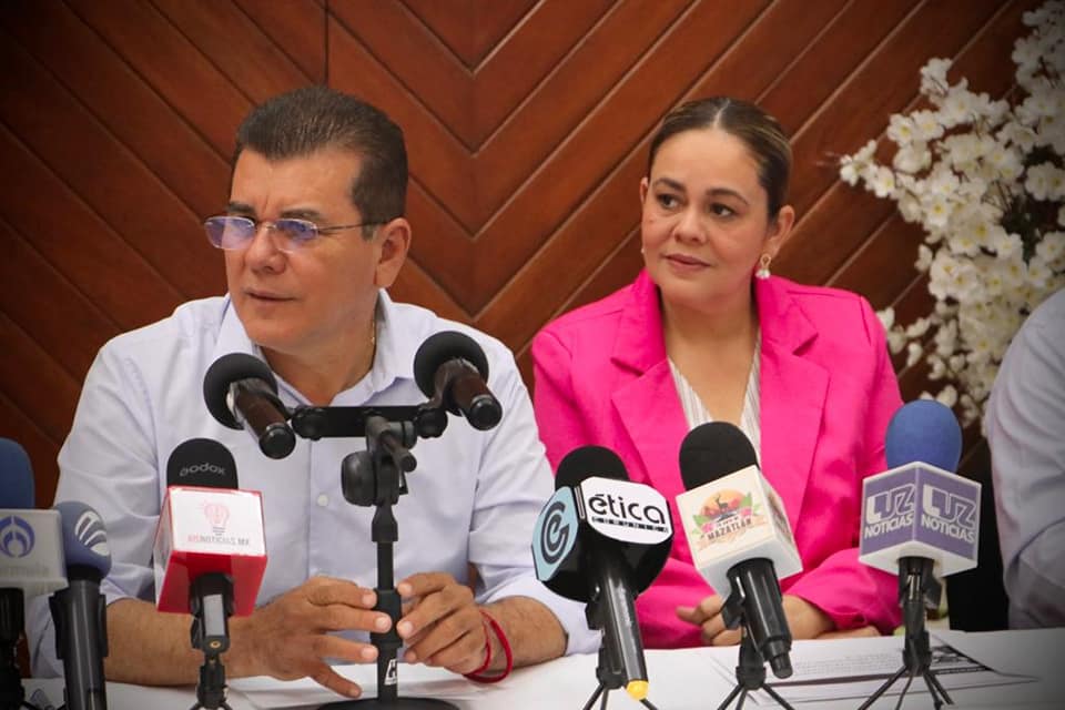 Otorga DIF Mazatlán en coordinación con el Instituto Municipal de la Juventud, 6 Otorga DIF Mazatlán en coordinación con el Instituto Municipal de la Juventud, 6