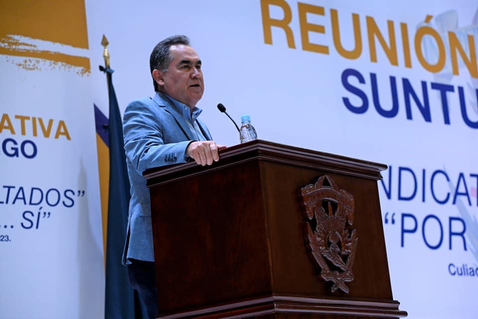 Claro y contundente el apoyo de la fuerza laboral académica y administrativa al Claro y contundente el apoyo de la fuerza laboral académica y administrativa al