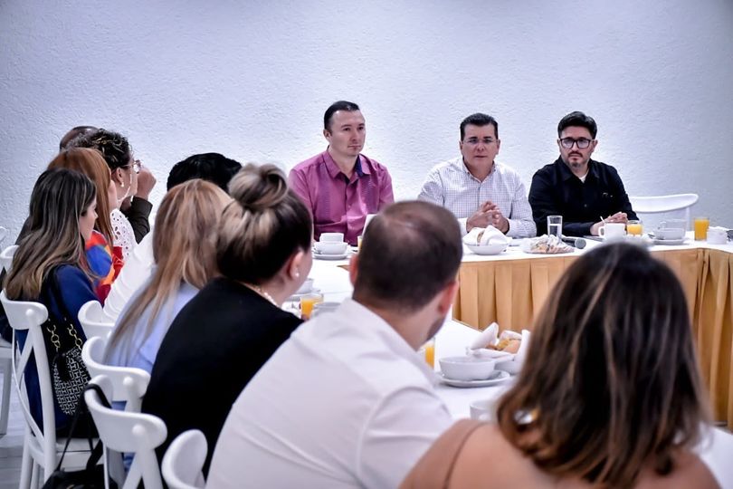 *»El objetivo de este gobierno es escuchar a todos los sectores de la sociedad», *»El objetivo de este gobierno es escuchar a todos los sectores de la sociedad»,