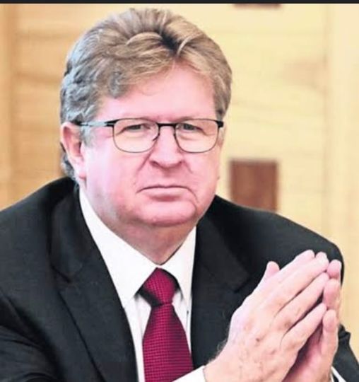 QUE DESISTIÓ GERMÁN LARREA DE COMPRA DE BANAMEX. QUE DESISTIÓ GERMÁN LARREA DE COMPRA DE BANAMEX.