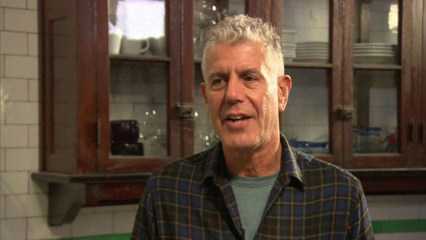 ac anthony bourdain anderson cooper escocia_00000728.jpg