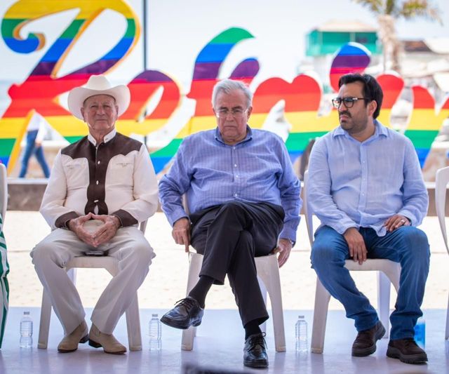 *Entrega de motores marinos beneficia a pescadores de Culiacán: Juan de Dios Gám