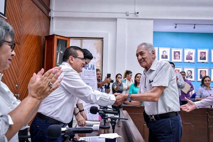 *Harán consulta y audiencias públicas para conformar el Programa Municipal de Or