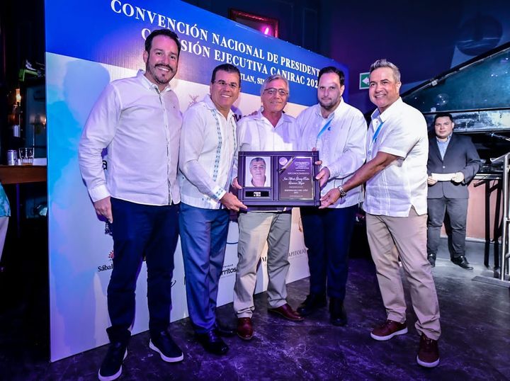 *Reconoce Edgar González aportación de restauranteros a Mazatlán como destino tu *Reconoce Edgar González aportación de restauranteros a Mazatlán como destino tu