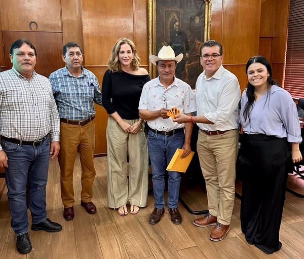 *Alcalde reafirma compromiso con el sector pesquero y entrega importantes apoyos