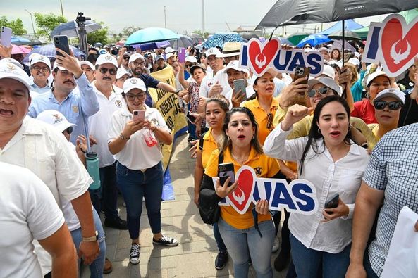 Universitarios en solidaridad; apoyo incondicional al Rector ante la persecución