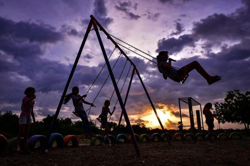 *Arduo trabajo en áreas de juegos infantiles, realiza el Gobierno de Mazatlán.* *Arduo trabajo en áreas de juegos infantiles, realiza el Gobierno de Mazatlán.*
