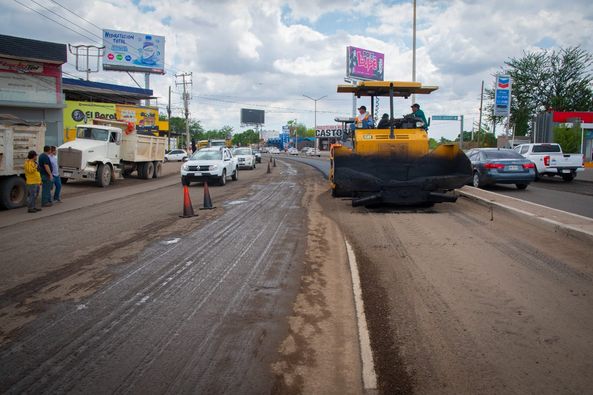 *Avanza obra de restauración sobre el bulevar Pedro Infante*