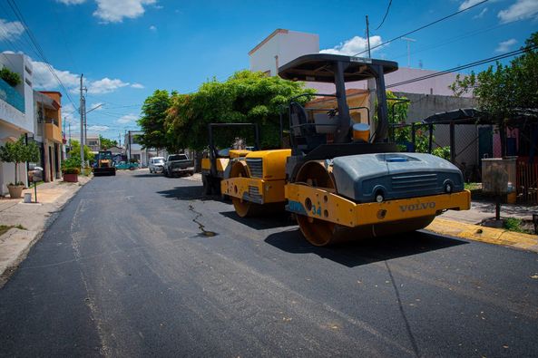 *Avanzan obras de reencarpetado en Villas del Real y sector Cedros*