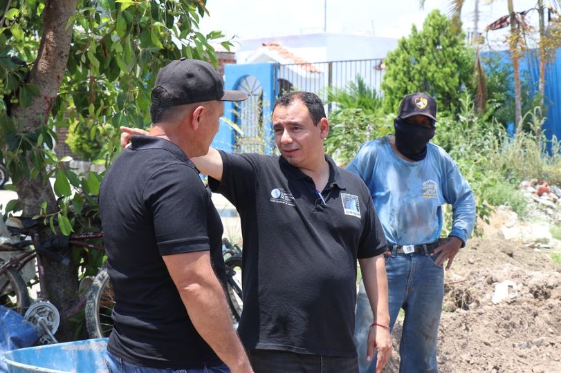 *Repara JUMAPAM socavón en el Fraccionamiento La Campiña* *Repara JUMAPAM socavón en el Fraccionamiento La Campiña*