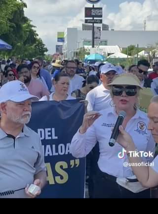 UNIVERSITARIOS DE TODOS LOS NIVELES, SE MANIFIESTAN EN CONTRA DE LO QUE ELLOS CO