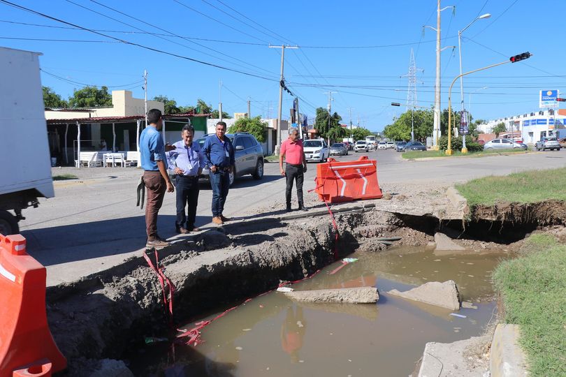 *Iniciará este viernes la reparación del socavón en Prados del Sol* *Iniciará este viernes la reparación del socavón en Prados del Sol*