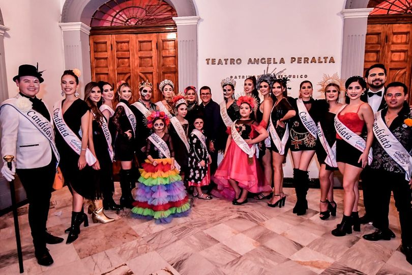 *Con gran éxito se llevó a cabo el festival “Leyendas del arte” de Día de muerto *Con gran éxito se llevó a cabo el festival “Leyendas del arte” de Día de muerto