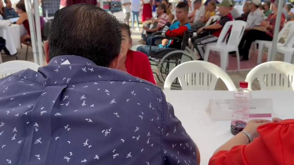 Audiencia pública, «escuchando a la gente del gobierno municipal»