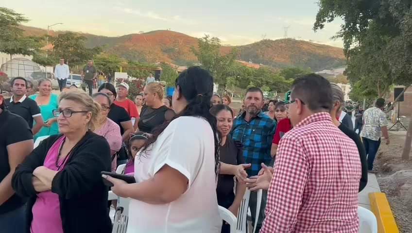 . Inauguración calle arcoíris, fraccionamiento Palmares.