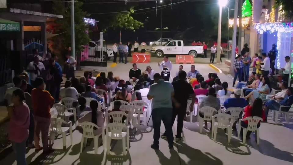 Inauguración de pavimentación en col. Progreso