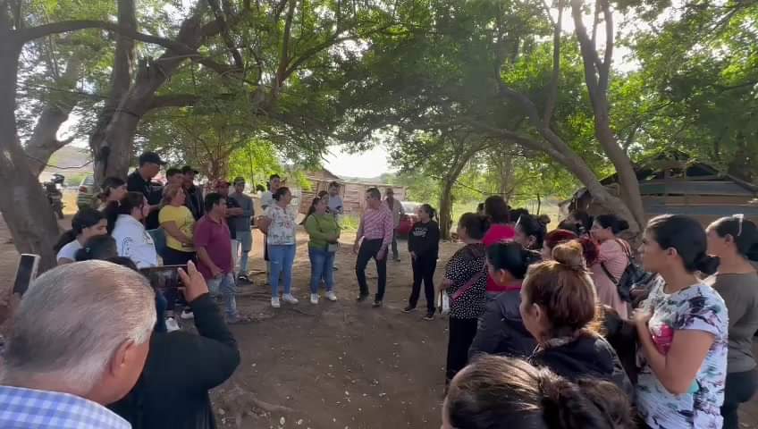 Visita colonia Rincón de Mazatlán.