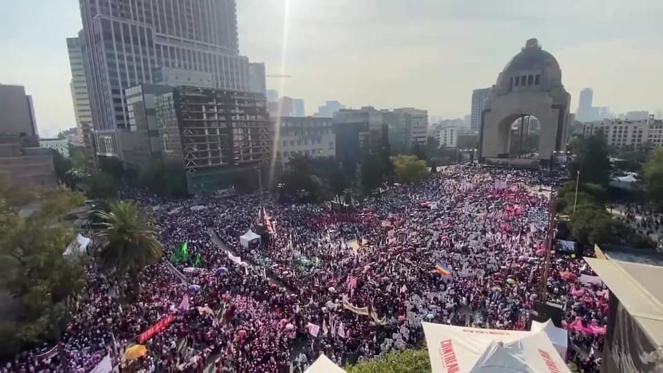 UN CIERRE MULTITUDINARIO DE SU PRECAMPAÑA TUVO CLAUDIA SHEINBAUM, EN EL MONUMENT