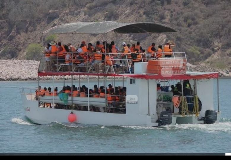 Turismo nacional compra paquetes que incluyen paseos en catamaran y la Isla de l Turismo nacional compra paquetes que incluyen paseos en catamaran y la Isla de l