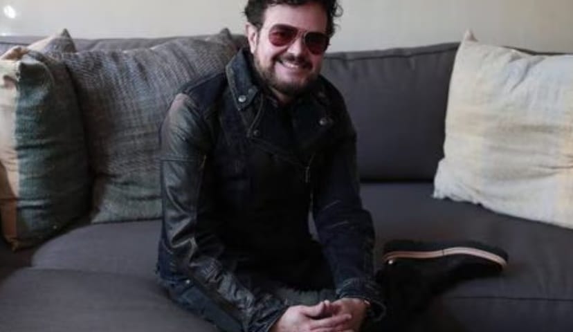 Aleks Syntek ahora pide que se regule la música banda