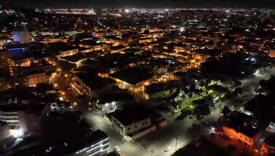 ESPLENDOROSA ILUMINACIÓN DEL CENTRO HISTÓRICO DE MAZATLÁN. ESPLENDOROSA ILUMINACIÓN DEL CENTRO HISTÓRICO DE MAZATLÁN.