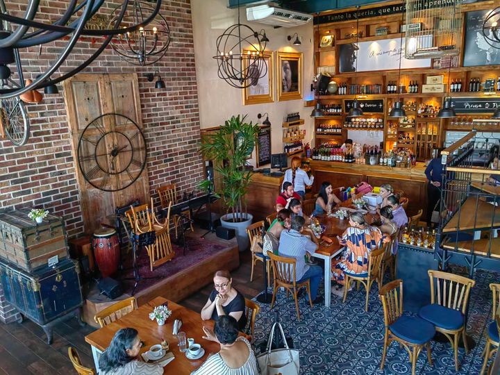 Prevén llenos en restaurantes el fin de semana en Mazatlán