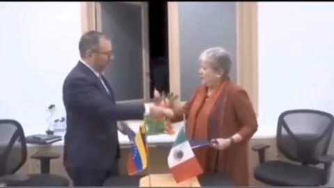 SE FORMALIZA EL ACUERDO DONDE MÉXICO DA DINERO A VENEZUELA PARA REPATRIAR MIGRAN