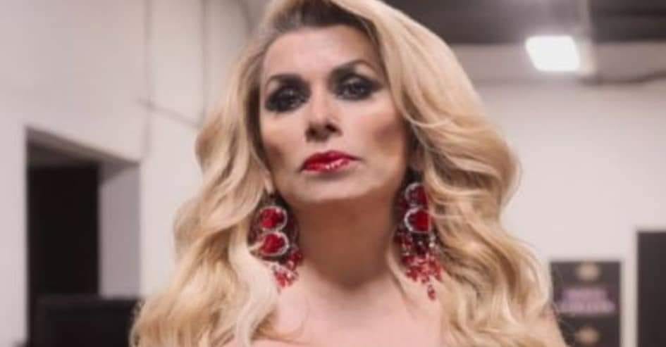 Dulce pierde un riñón tras someterse a cirugía para extirparle un tumor. Dulce pierde un riñón tras someterse a cirugía para extirparle un tumor.